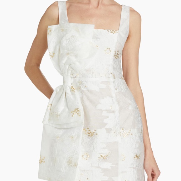 Elliatt Dresses & Skirts - Elliatt Bride & Guest Octavia Bow Dress